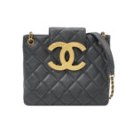 Chanel Quilted Lambskin CC Shoulder Bag (Шанель) — миниатюра 1