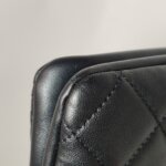 Chanel Quilted Lambskin CC Shoulder Bag (Шанель) — фото 17