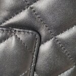 Chanel Quilted Lambskin CC Shoulder Bag (Шанель) — фото 18