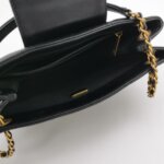 Chanel Quilted Lambskin CC Shoulder Bag (Шанель) — фото 7