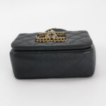 Chanel Quilted Lambskin CC Crossbody (Шанель) — фото 6