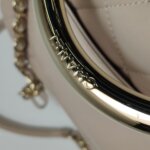 Chanel Quilted Lambskin CC Shoulder Bag (Шанель) — фото 14