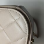 Chanel Quilted Lambskin CC Shoulder Bag (Шанель) — фото 15