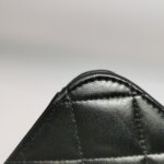 Chanel Quilted Lambskin CC Shoulder Bag (Шанель) — фото 17