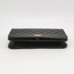 Chanel Quilted Lambskin CC Shoulder Bag (Шанель) — фото 6
