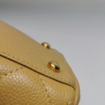 Chanel Quilted Calfskin CC Handbag (Шанель) — фото 14
