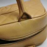 Chanel Quilted Calfskin CC Handbag (Шанель) — фото 26
