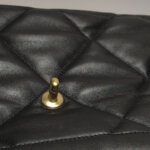 Chanel Quilted Lambskin CC Shoulder Bag (Шанель) — фото 11
