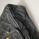 Chanel Quilted Lambskin CC Shoulder Bag (Шанель) — фото 22
