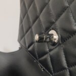 Chanel Quilted Lambskin CC Crossbody (Шанель) — фото 17