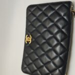 Chanel Quilted Calfskin CC Crossbody (Шанель) — фото 28