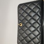 Chanel Quilted Calfskin CC Crossbody (Шанель) — фото 29