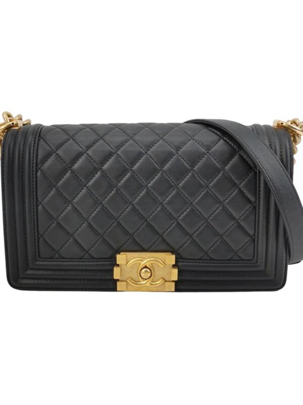Chanel Leboy