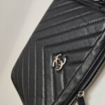 Chanel Quilted Calfskin CC Crossbody (Шанель) — фото 17