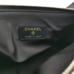 Chanel Quilted Calfskin CC Shoulder Bag (Шанель) — фото 8