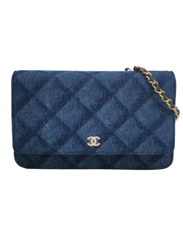 Chanel WOC