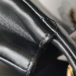 Chanel Quilted Lambskin CC Crossbody (Шанель) — фото 17