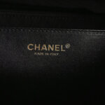 Chanel Quilted Calfskin CC Shoulder Bag (Шанель) — фото 8