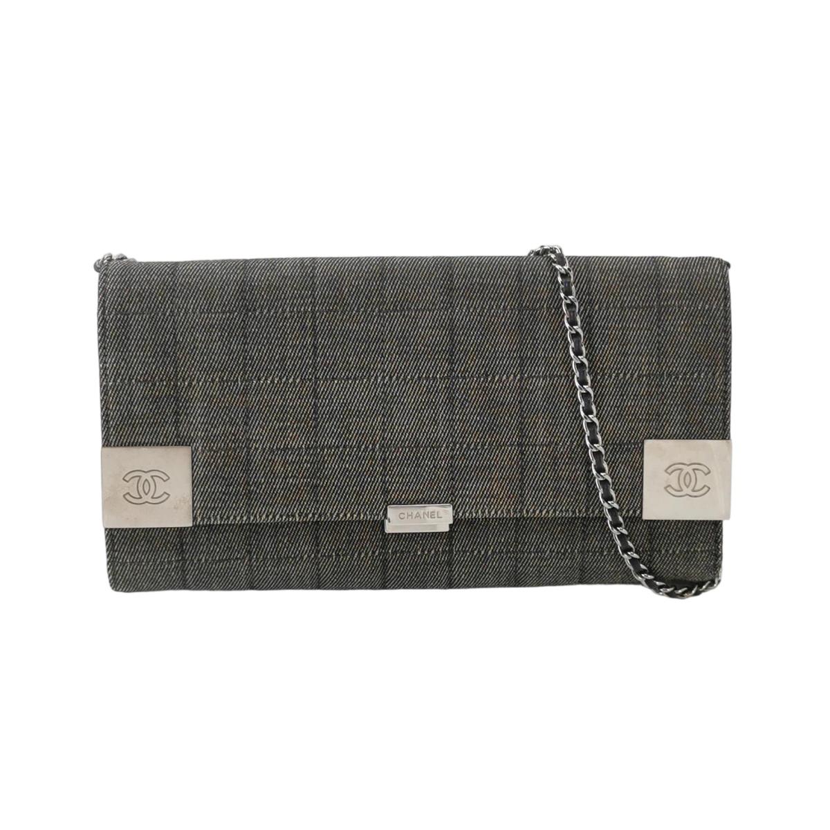 Chanel Quilted Canvas CC Shoulder Bag (Шанель) — фото 1