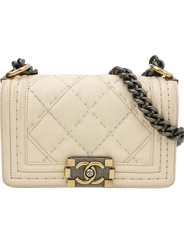 Chanel Leboy