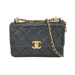 Chanel Quilted Calfskin CC Crossbody (Шанель) — миниатюра 1