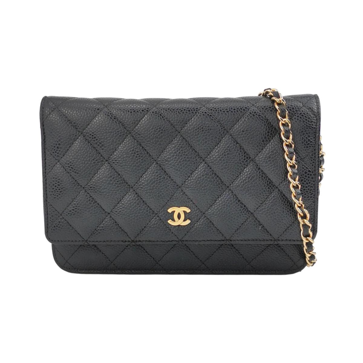 Chanel Quilted Calfskin CC Crossbody (Шанель) — фото 1