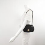 Chanel Quilted Lambskin CC Shoulder Bag (Шанель) — фото 2