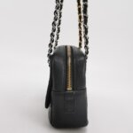 Chanel Quilted Lambskin CC Shoulder Bag (Шанель) — фото 3