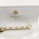 Chanel Quilted Calfskin CC Belt Bag (Шанель) — фото 8
