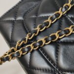 Chanel Quilted Lambskin CC Crossbody (Шанель) — фото 12