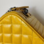 Chanel Quilted Waxed Calfskin Crossbody (Шанель) — фото 16