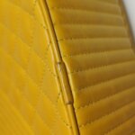 Chanel Quilted Waxed Calfskin Crossbody (Шанель) — фото 33