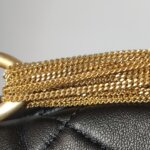 Chanel Quilted Lambskin CC Shoulder Bag (Шанель) — фото 12