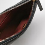 Chanel Quilted Lambskin CC Shoulder Bag (Шанель) — фото 7