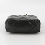 Chanel Quilted Waxed Calfskin Crossbody (Шанель) — фото 6