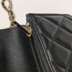Chanel Quilted Lambskin CC Crossbody (Шанель) — фото 14
