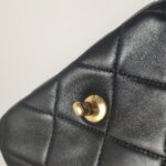 Chanel Quilted Lambskin CC Crossbody (Шанель) — фото 11