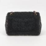 Chanel Quilted Lambskin CC Shoulder Bag (Шанель) — фото 5