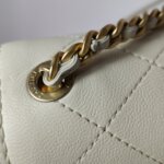 Chanel Quilted Lambskin CC Shoulder Bag (Шанель) — фото 15