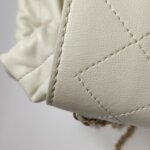 Chanel Quilted Lambskin CC Shoulder Bag (Шанель) — фото 17