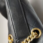 Chanel Quilted Calfskin CC Crossbody (Шанель) — фото 21