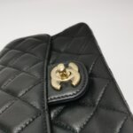 Chanel Quilted Lambskin CC Crossbody (Шанель) — фото 15