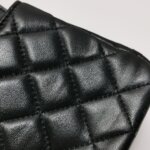 Chanel Quilted Lambskin CC Crossbody (Шанель) — фото 27