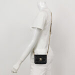 Chanel Quilted Calfskin CC Crossbody (Шанель) — фото 2