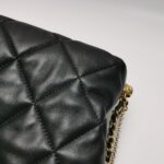 Chanel Quilted Lambskin CC Crossbody (Шанель) — фото 19