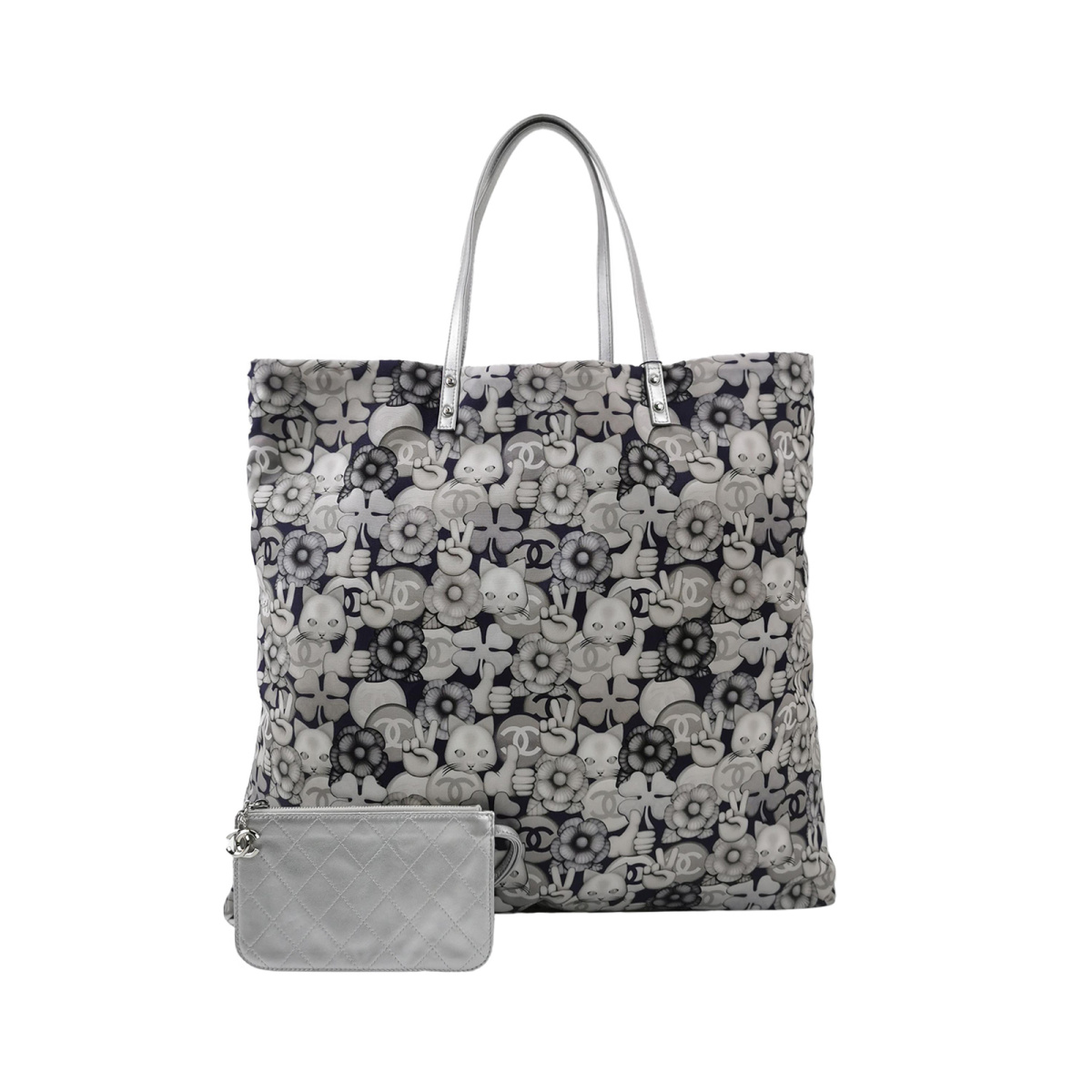 Chanel Printed Nylon Shoulder Bag (Шанель) — фото 1