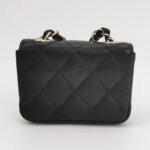 Chanel Quilted Calfskin CC Belt Bag (Шанель) — фото 5