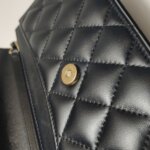 Chanel Quilted Lambskin CC Crossbody (Шанель) — фото 13