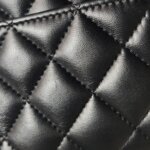 Chanel Quilted Lambskin CC Crossbody (Шанель) — фото 17