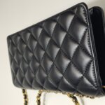 Chanel Quilted Lambskin CC Crossbody (Шанель) — фото 23